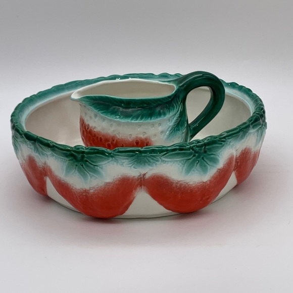 Vintage Mid Century 1950’s Majolica Salad Fruit Serving Bowl With 16 Oz Pitcher - Picture 16 of 16